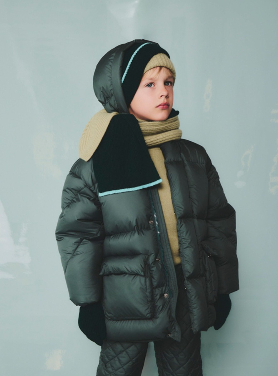 Flared down jacket with hood - ПИУМИНО - Il Gufo
