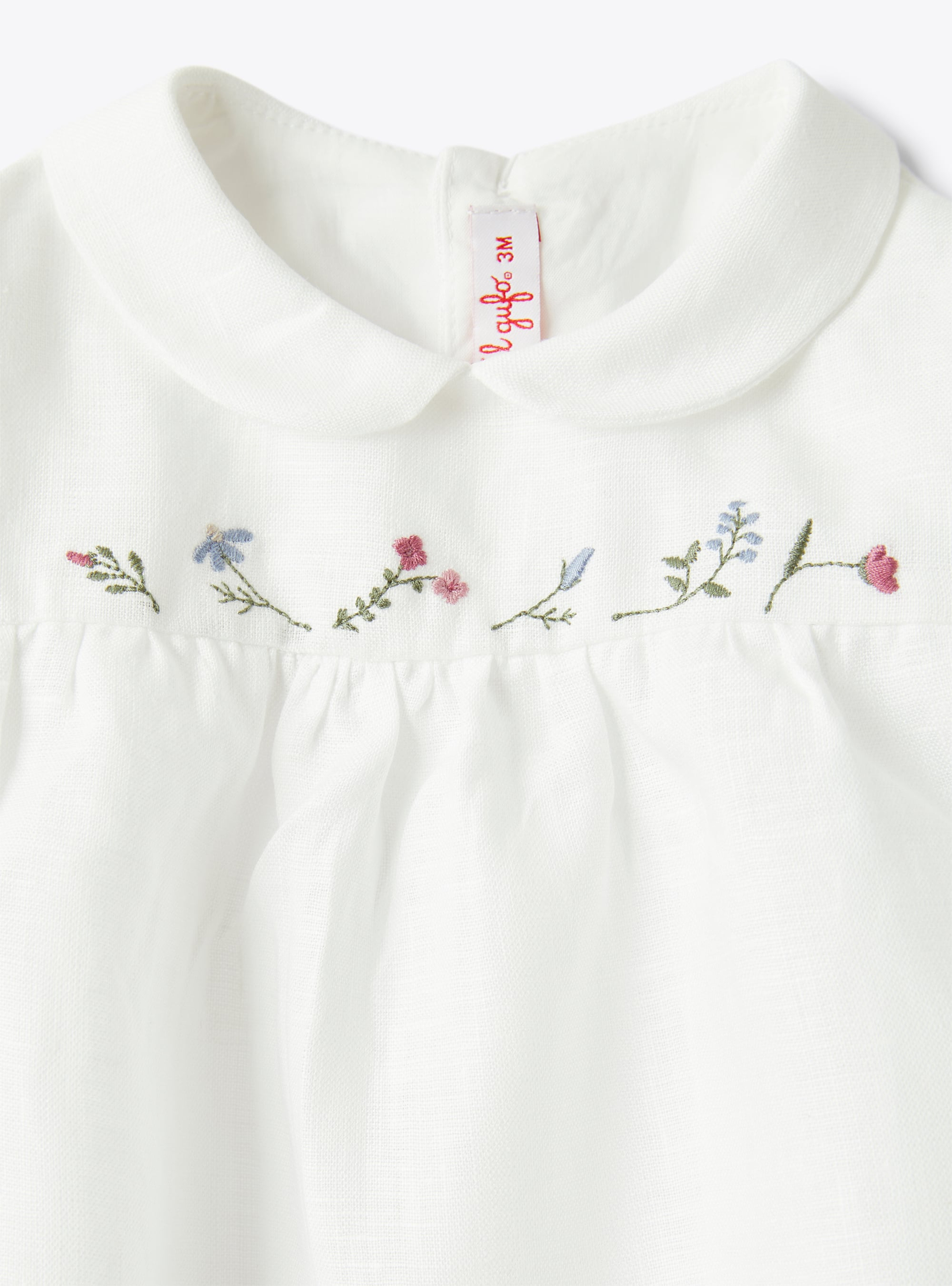 Romper suit in linen with floral embroidery - White | Il Gufo