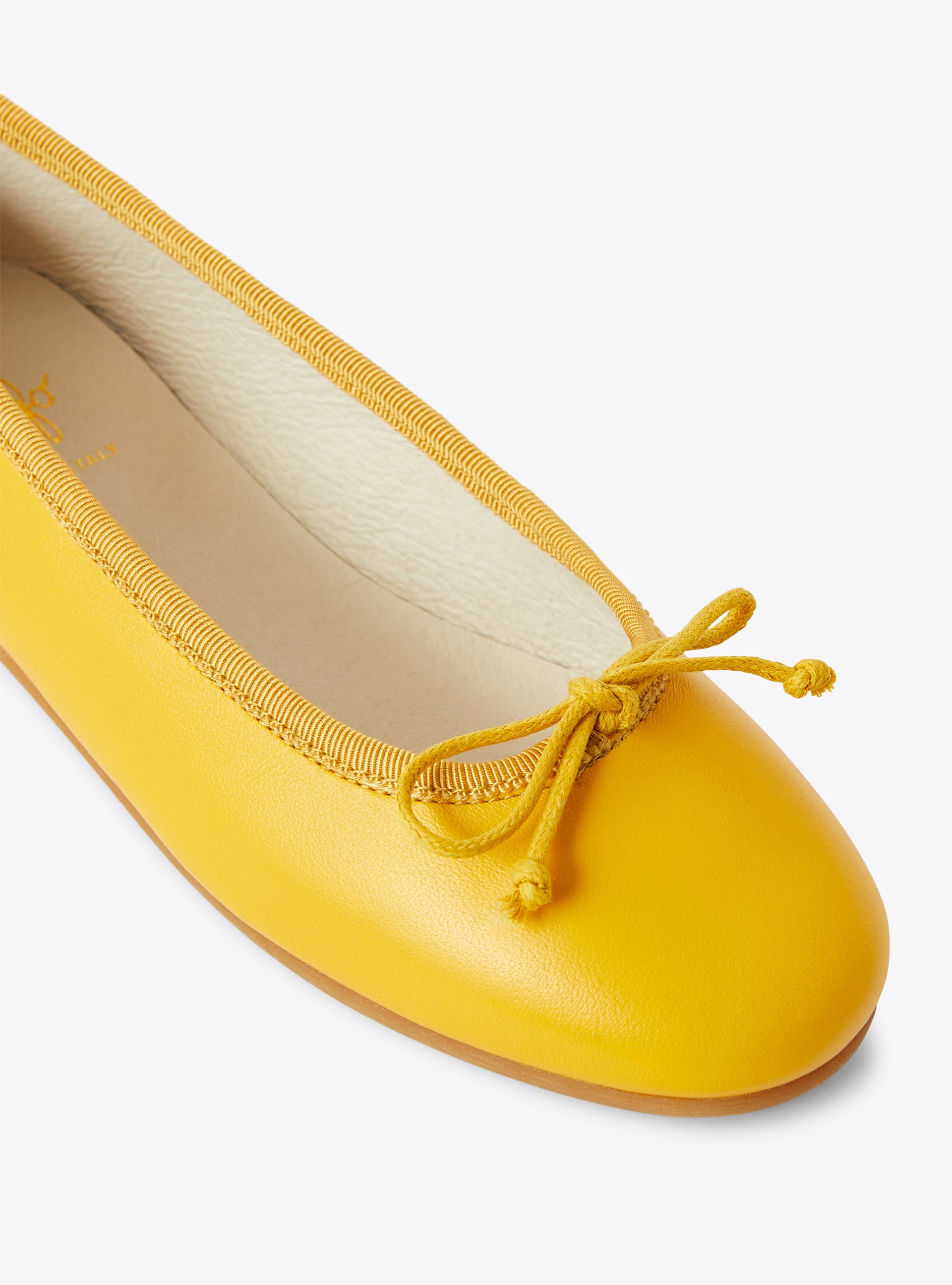 Ballet flat in plain sunshine-yellow leather - Yellow | Il Gufo