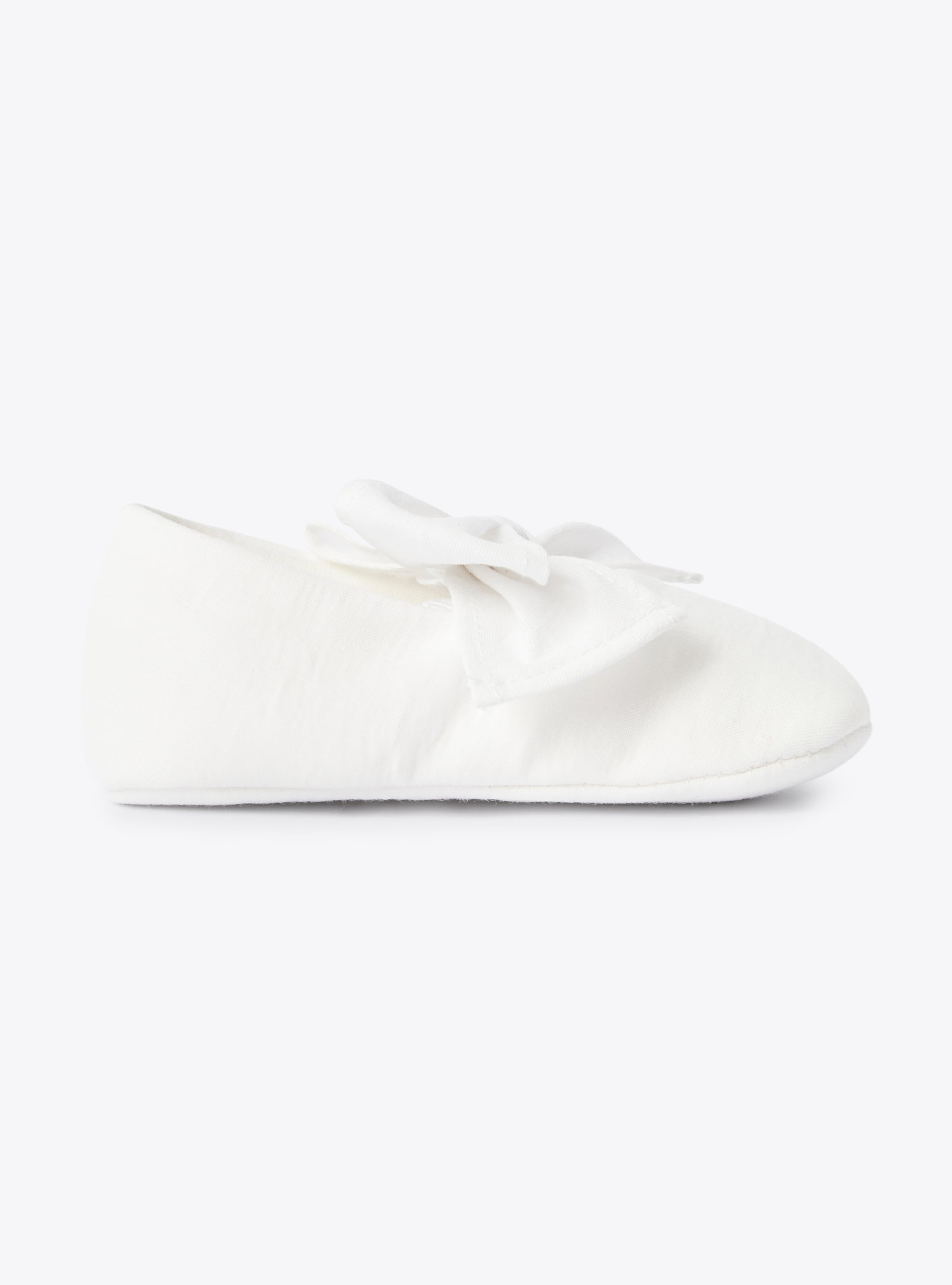 Baby shoes with a bow - White | Il Gufo