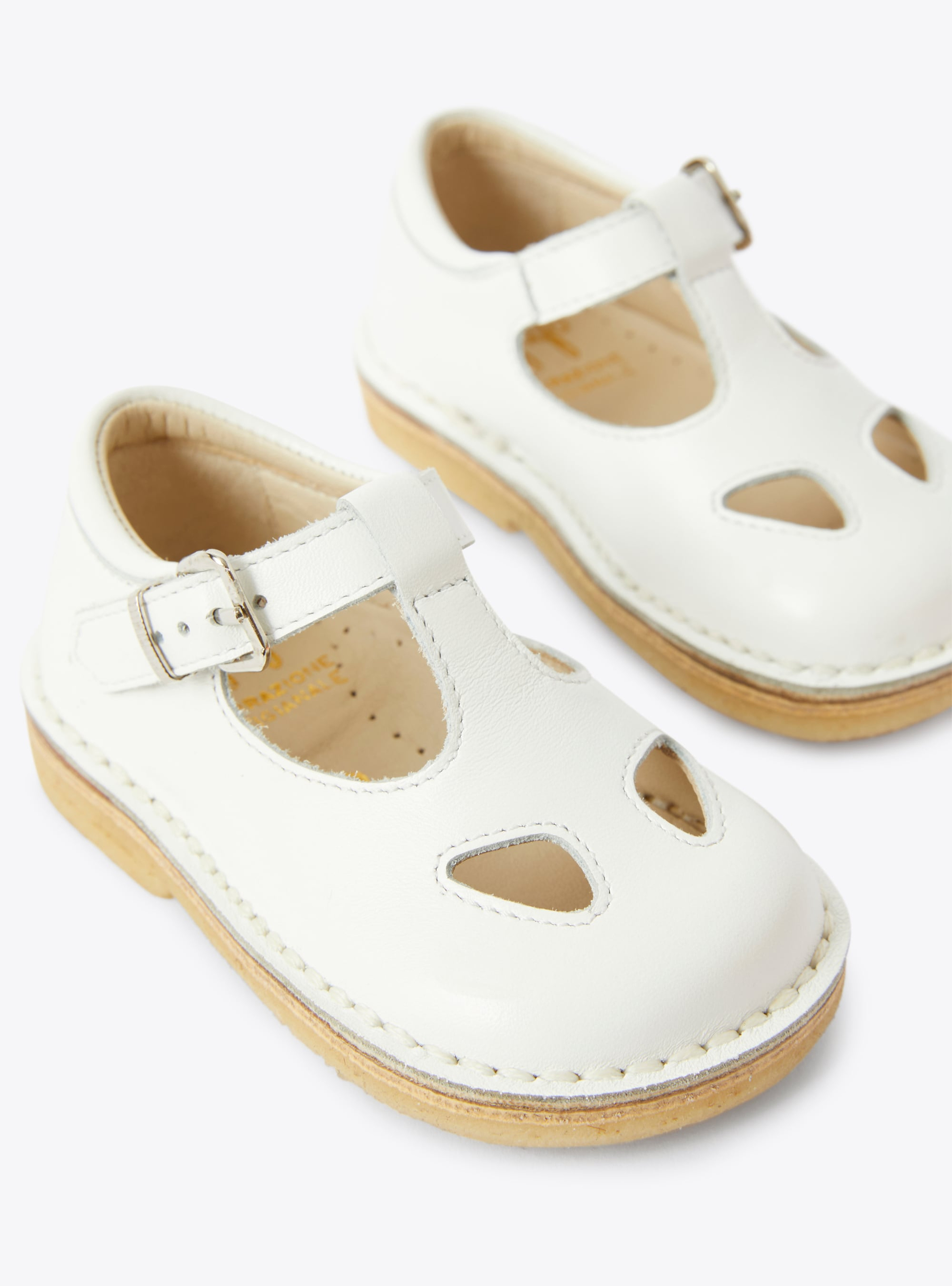 Leather sandals with eyelets. - White | Il Gufo