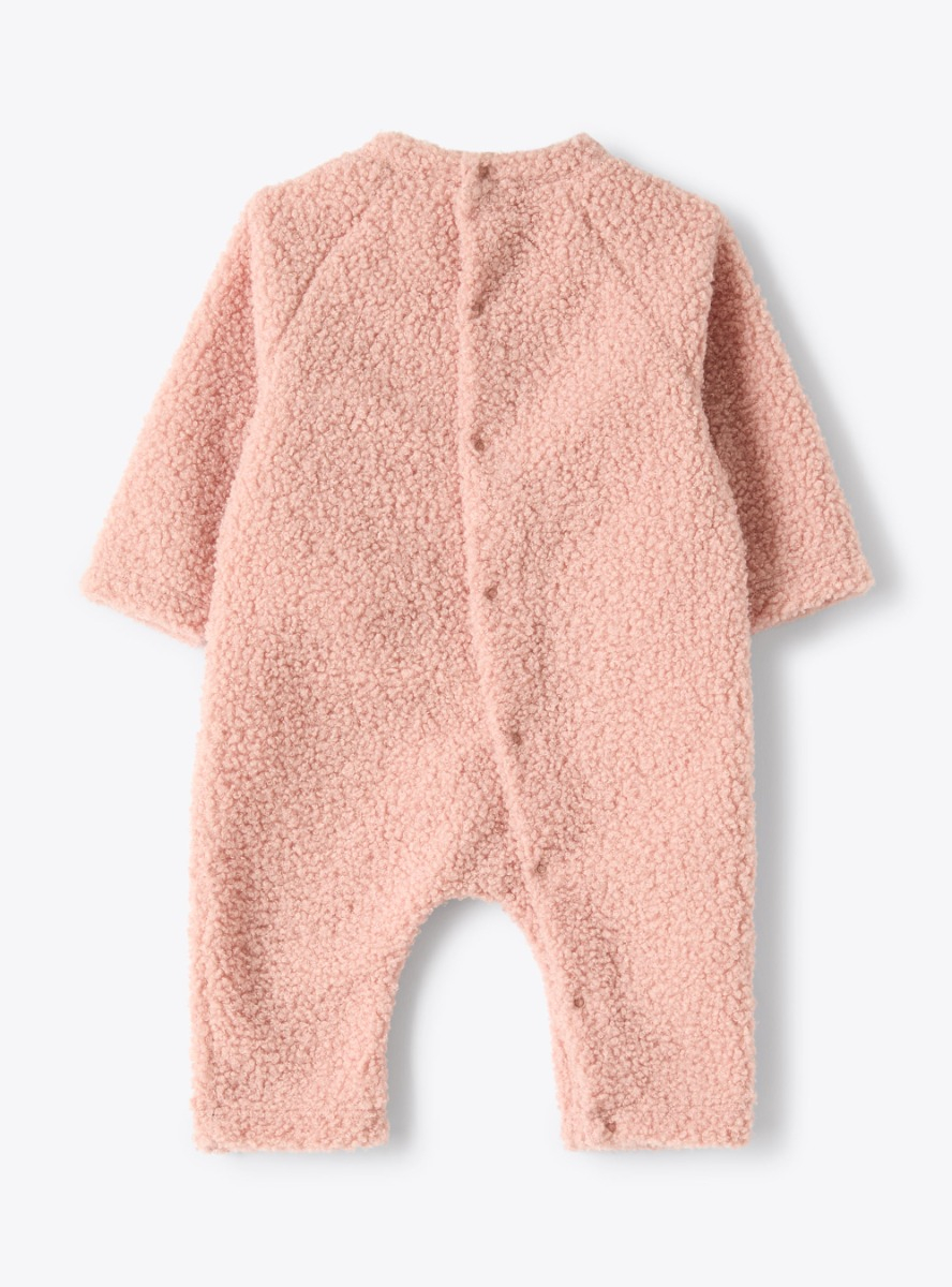 Strampelanzug aus Bouclé mit Kängurutasche - Rose | Il Gufo