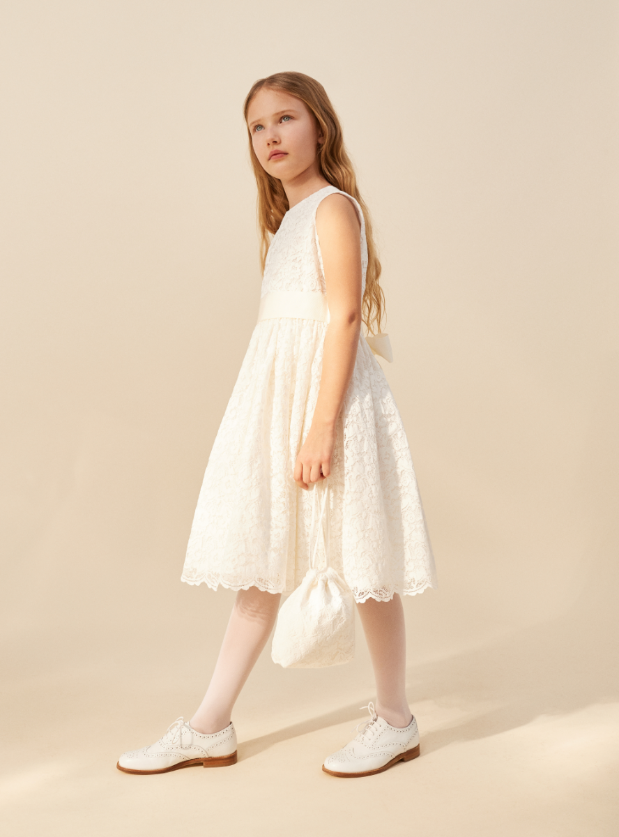 Sleeveless dress in lace with belt - White | Il Gufo
