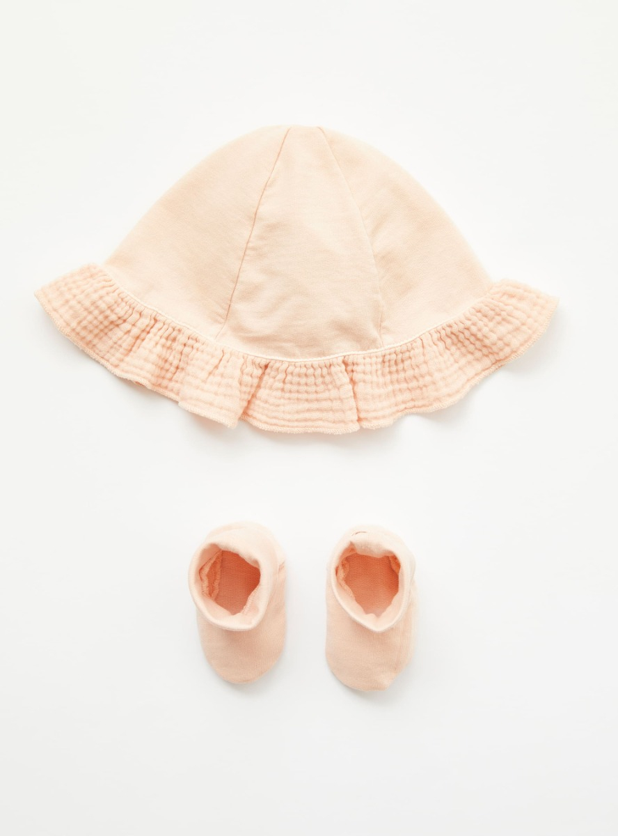Cotton hat & booties set in an organic dye  - Pink | Il Gufo