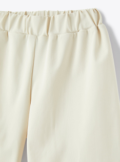 Bermuda shorts in an ivory Sensitive® Fabrics material - White | Il Gufo