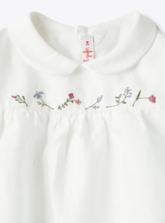 Romper suit in linen with floral embroidery - White | Il Gufo