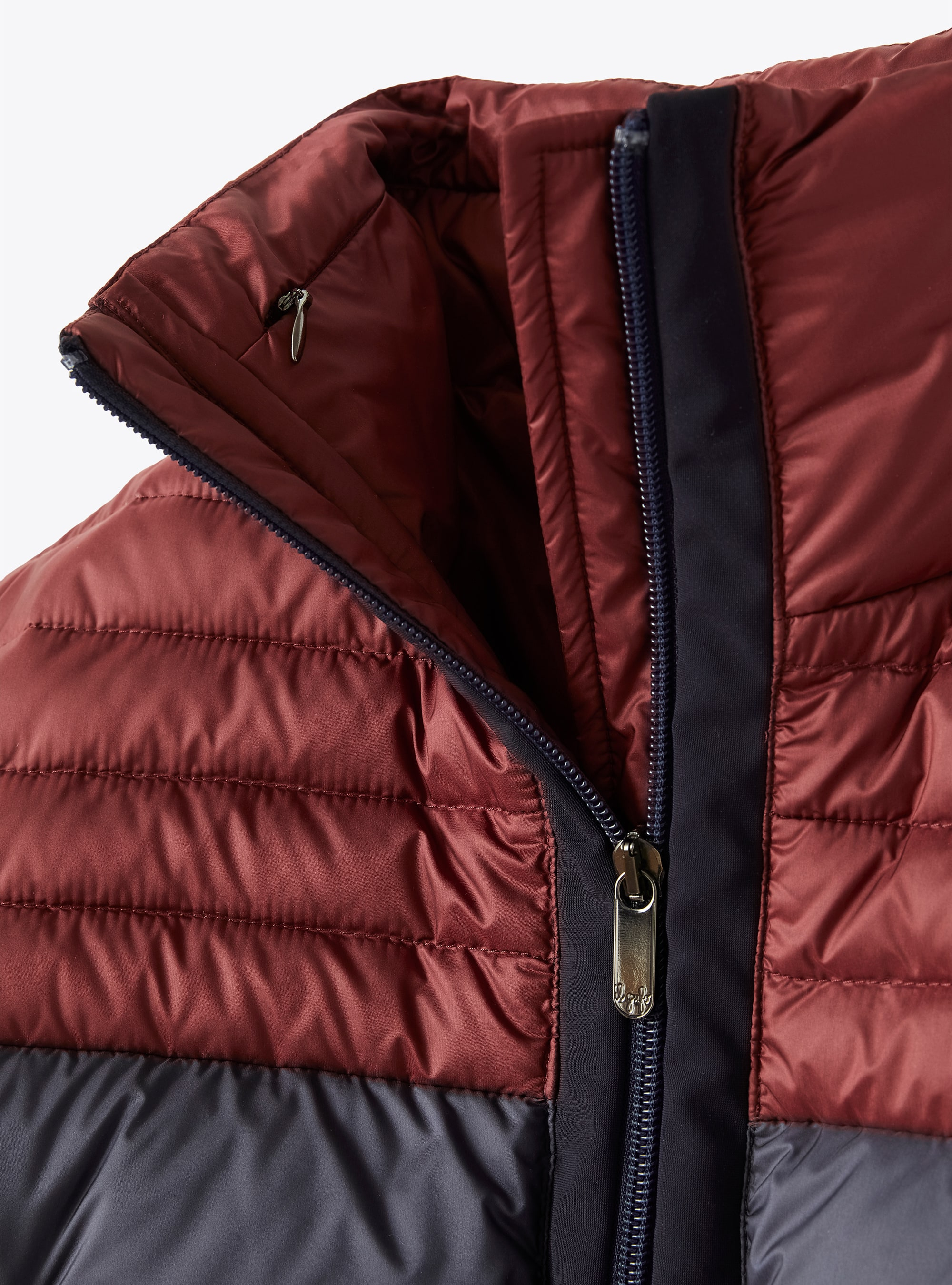 Short two-tone down jacket in downproof nylon - Burgundy | Il Gufo