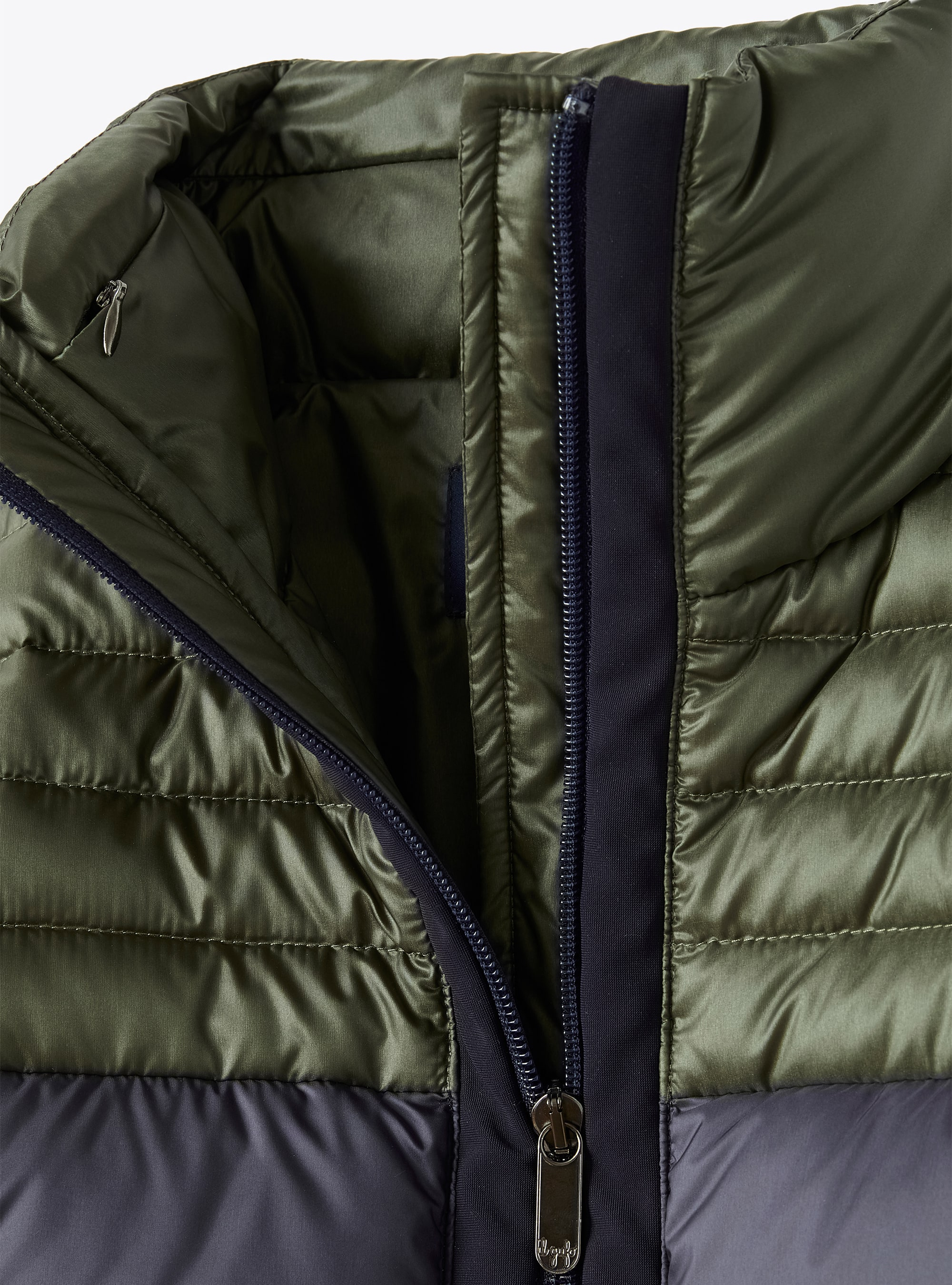 Short two-tone down jacket in downproof nylon - Green | Il Gufo