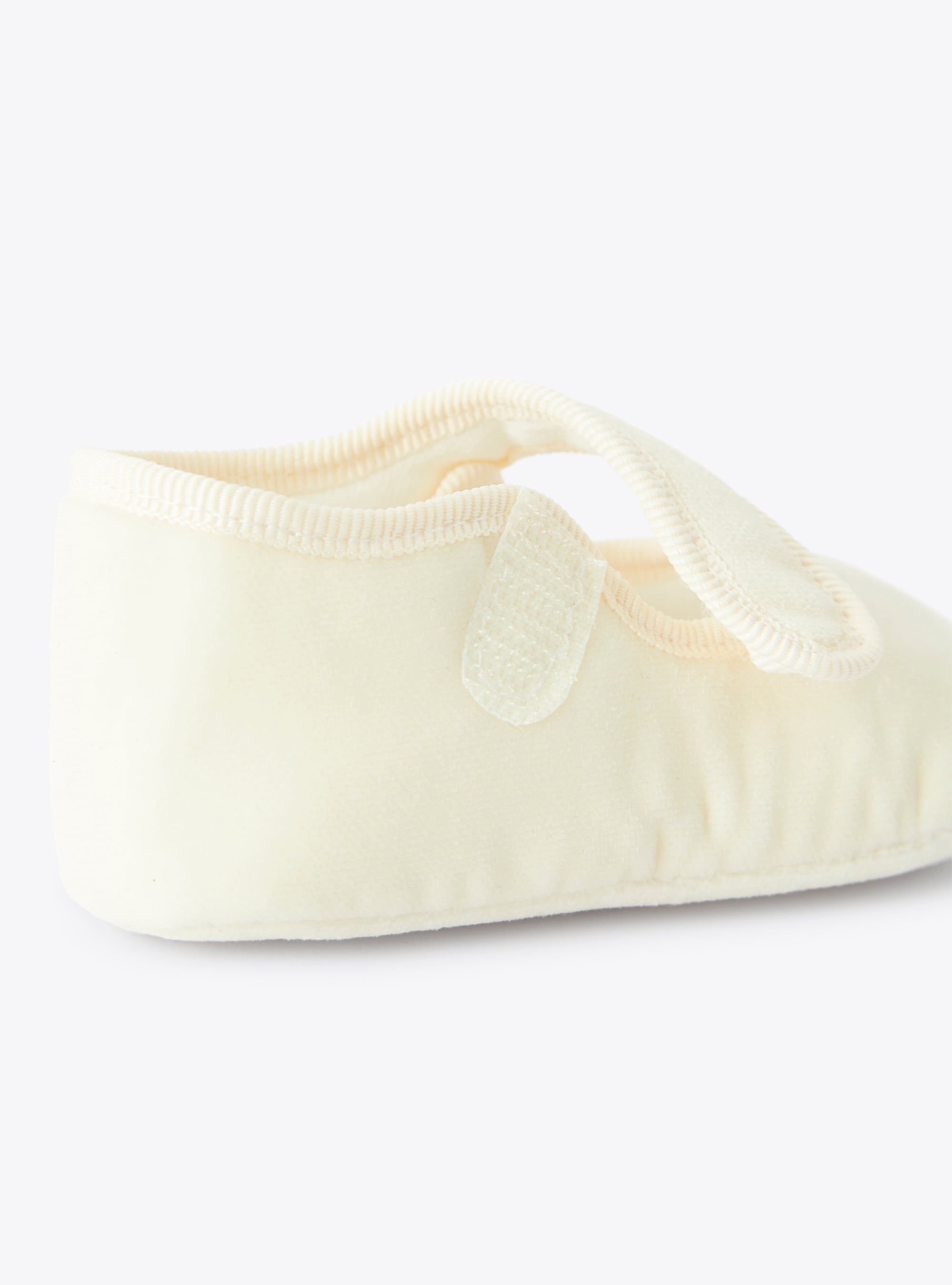 Scarpina da neonata in velluto - Bianco | Il Gufo