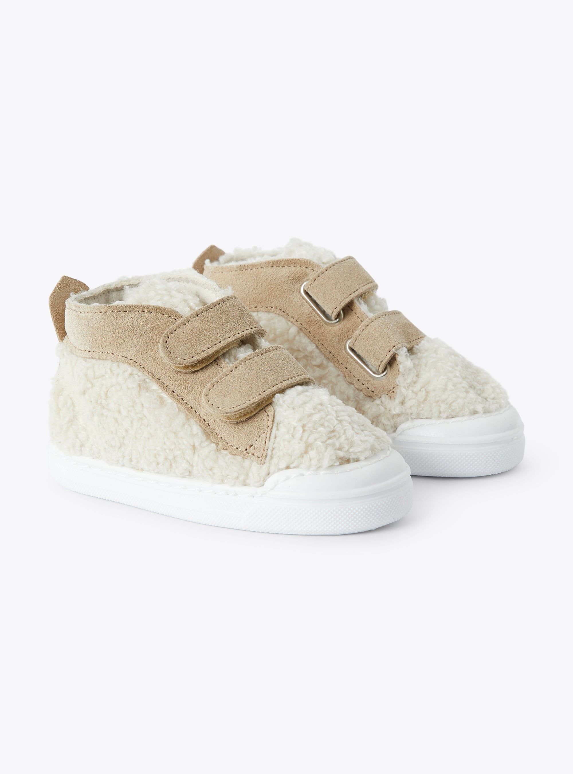 High-top sneaker in natural-hued teddy fleece - Shoes - Il Gufo