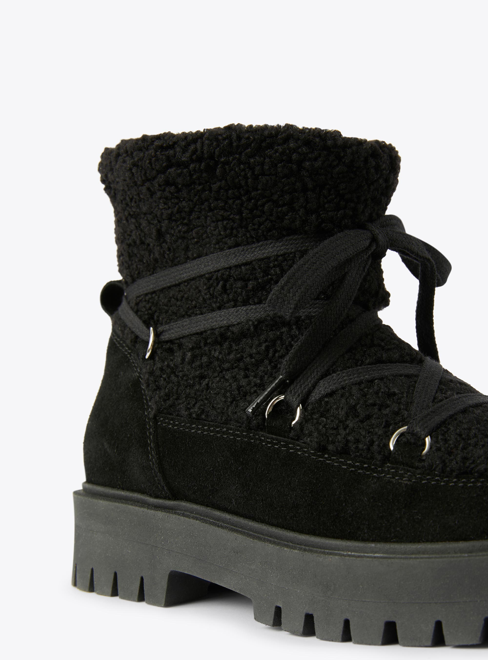 Curly wool and nubuck ankle boots - Black | Il Gufo