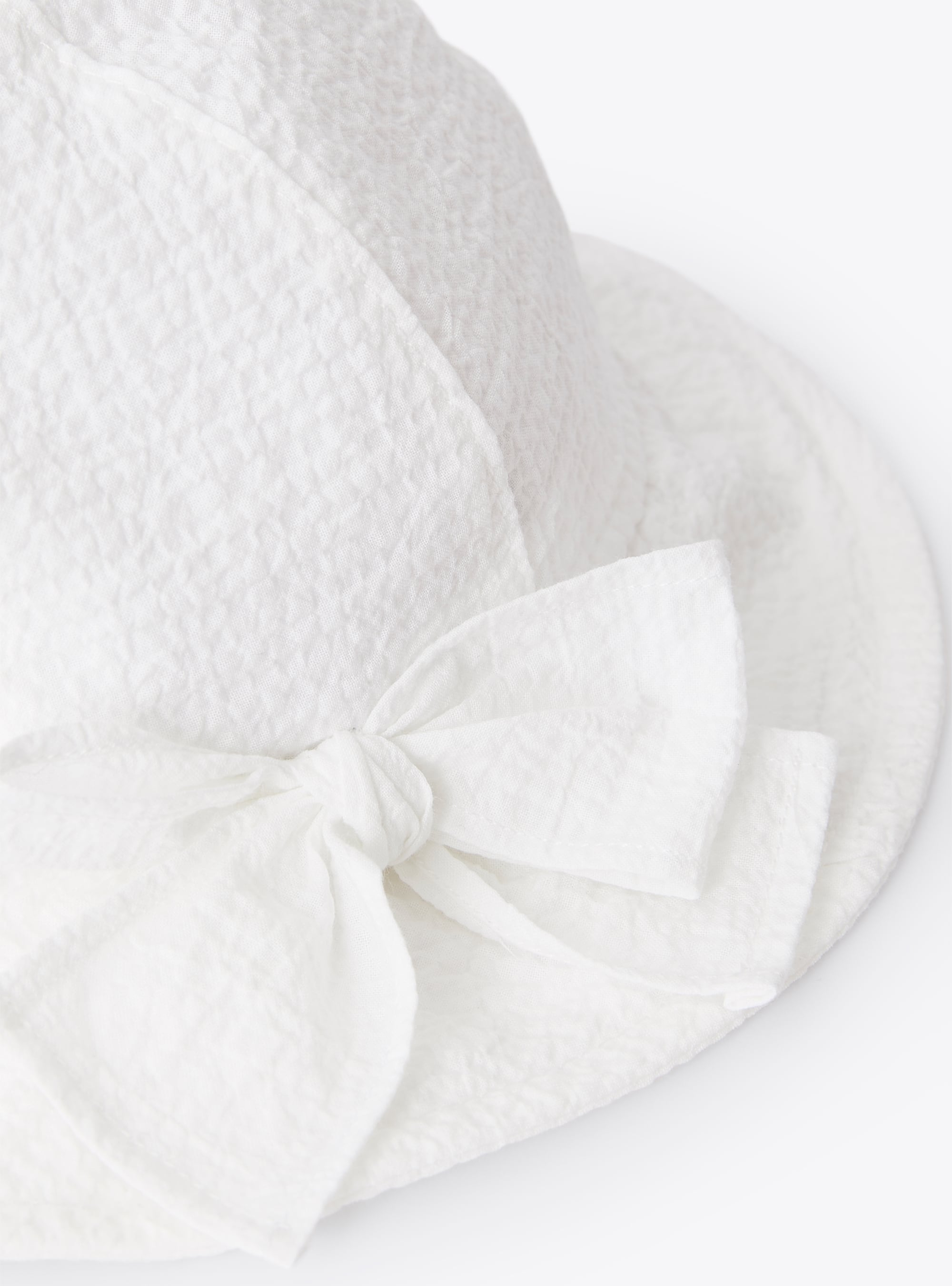 Hat in textured white cotton - White | Il Gufo
