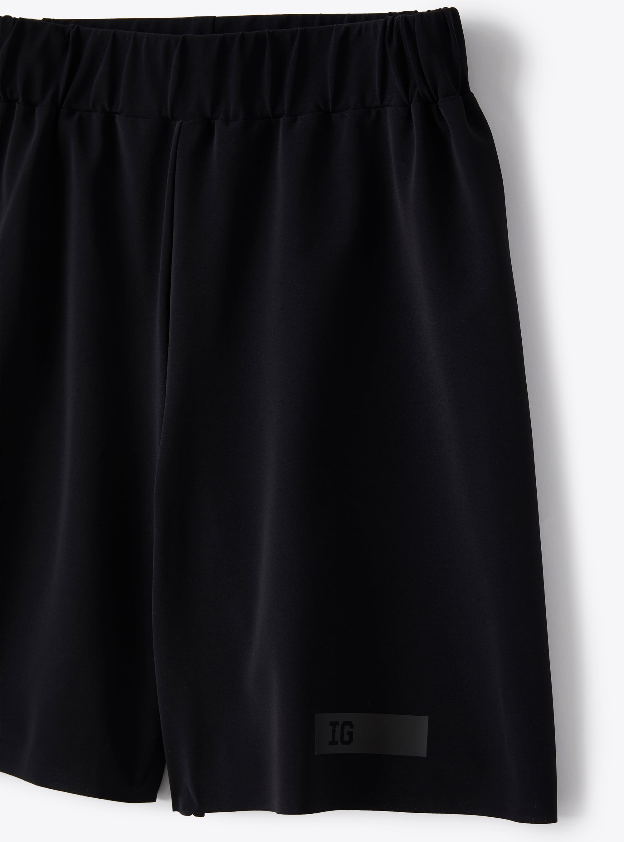 Bermuda shorts in black Sensitive® Fabrics material - Black | Il Gufo