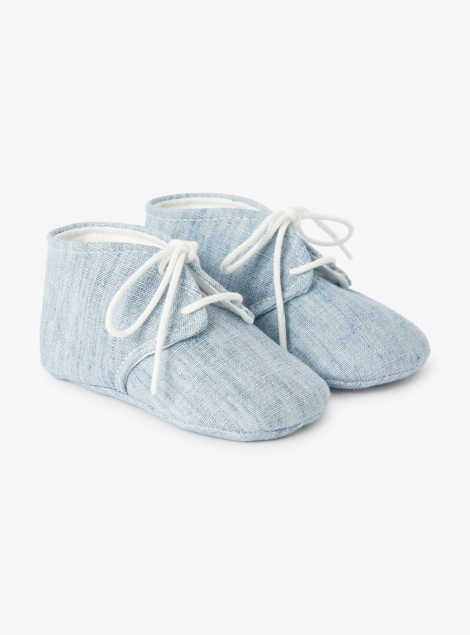 Booties for baby boys in sky-blue linen - Light blue | Il Gufo