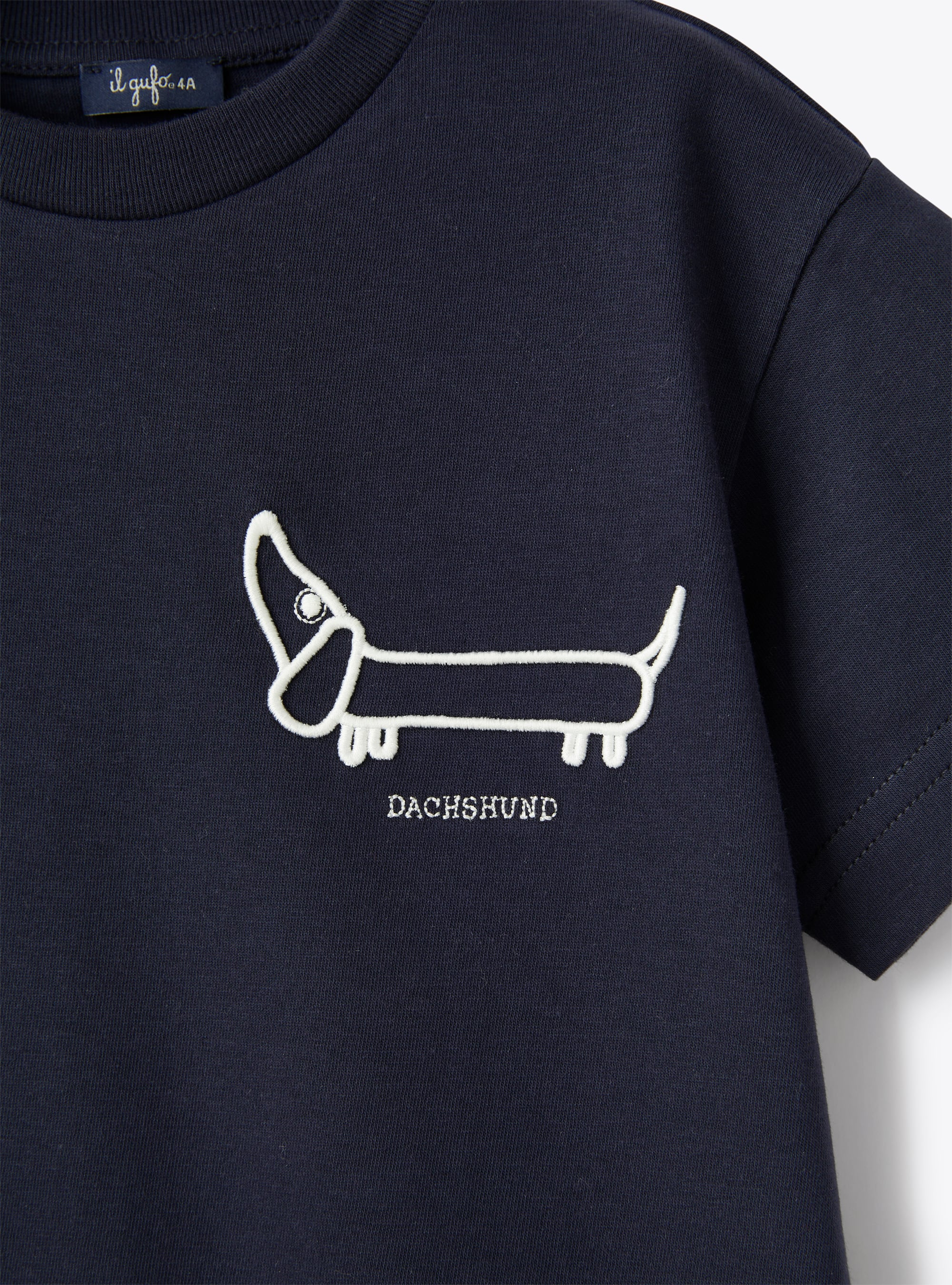 Blue t-shirt with embroidered milky-white dachshund - Blue | Il Gufo