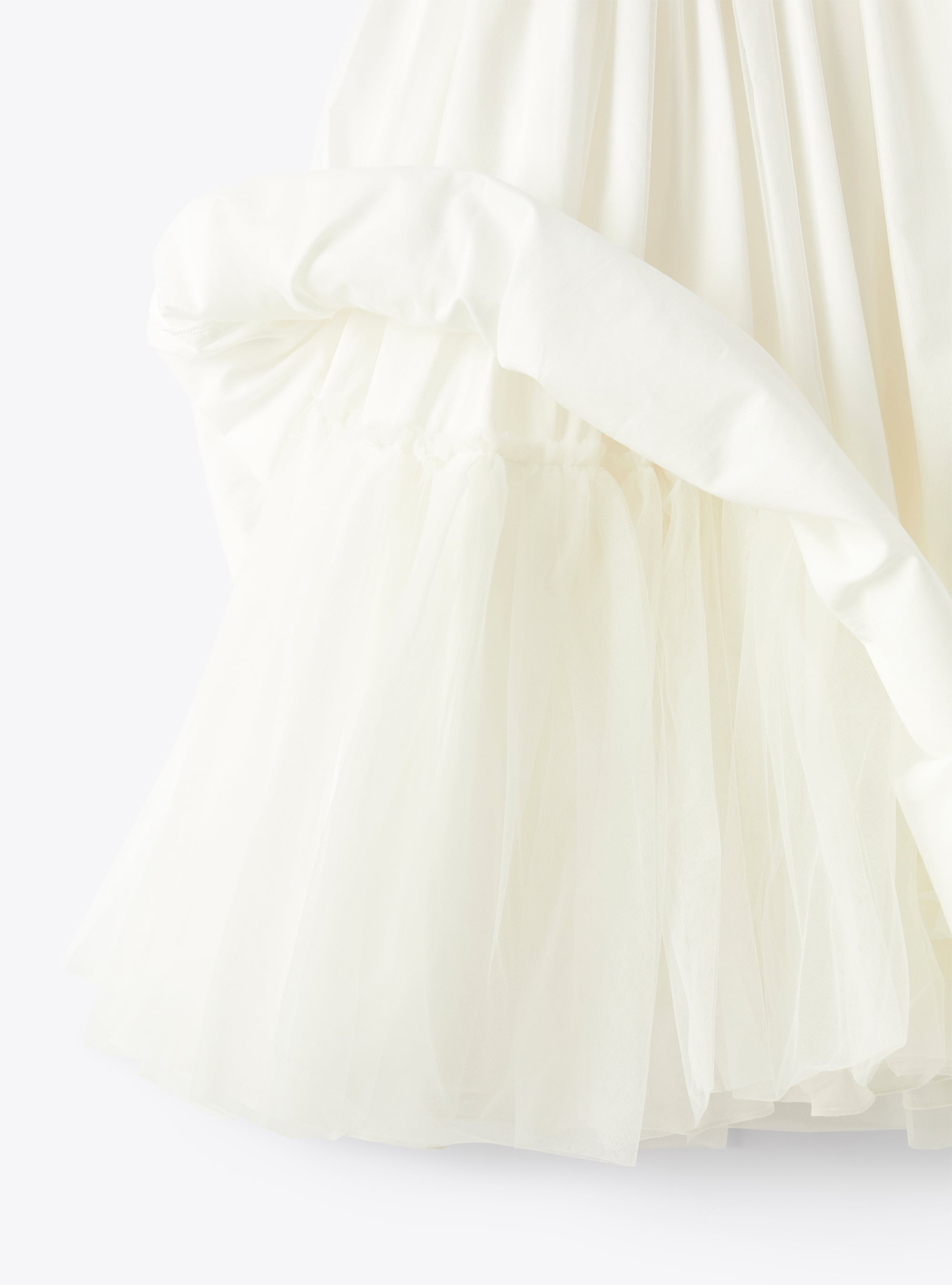 Платье молочно-белого цвета из тюля с поясом с необработанной кромкой - БЕЛЫЙ | Il Gufo