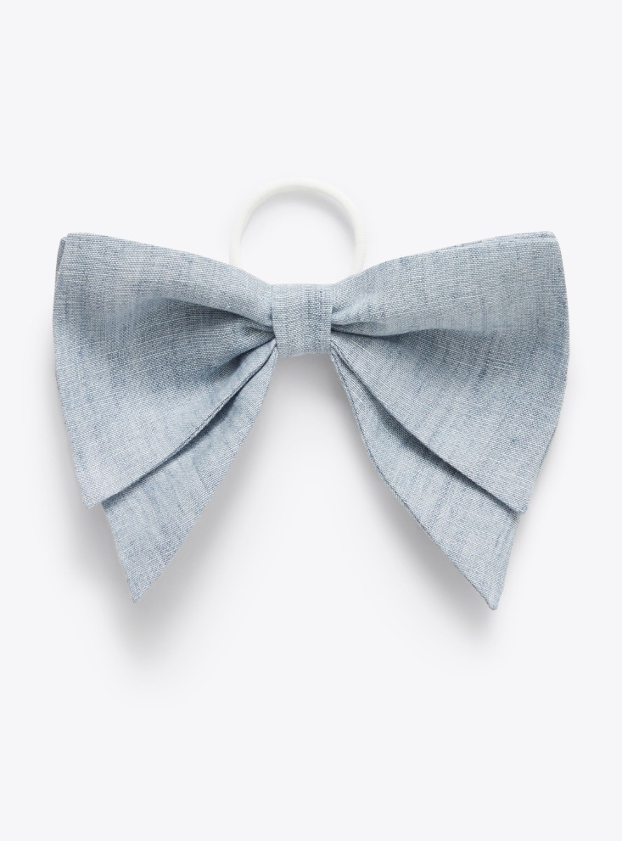 Bow-embellished scrunchie in sky-blue linen - Light blue | Il Gufo